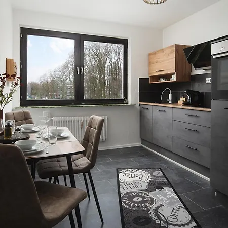 1-4 Gaeste W-lan, Netflix, Amazon, Parken, Arbeitsplatz, 24h Check In ,vollausgestattet Kueche, Handtuecher Seife U,v,m Fuer Geschaeftsreisende, Paare, Familien , Datteln