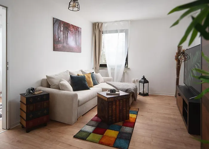 1-4 Gaeste W-lan, Netflix, Amazon, Parken, Arbeitsplatz, 24h Check In ,vollausgestattet Kueche, Handtuecher Seife U,v,m Fuer Geschaeftsreisende, Paare, Familien , *